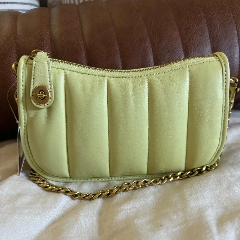 Coach NWT Quilted Swinger 20 - Picture 1 of 9